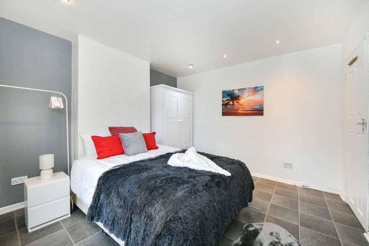 Impeccable 4-Bed House In Brixton London Villa Exteriör bild