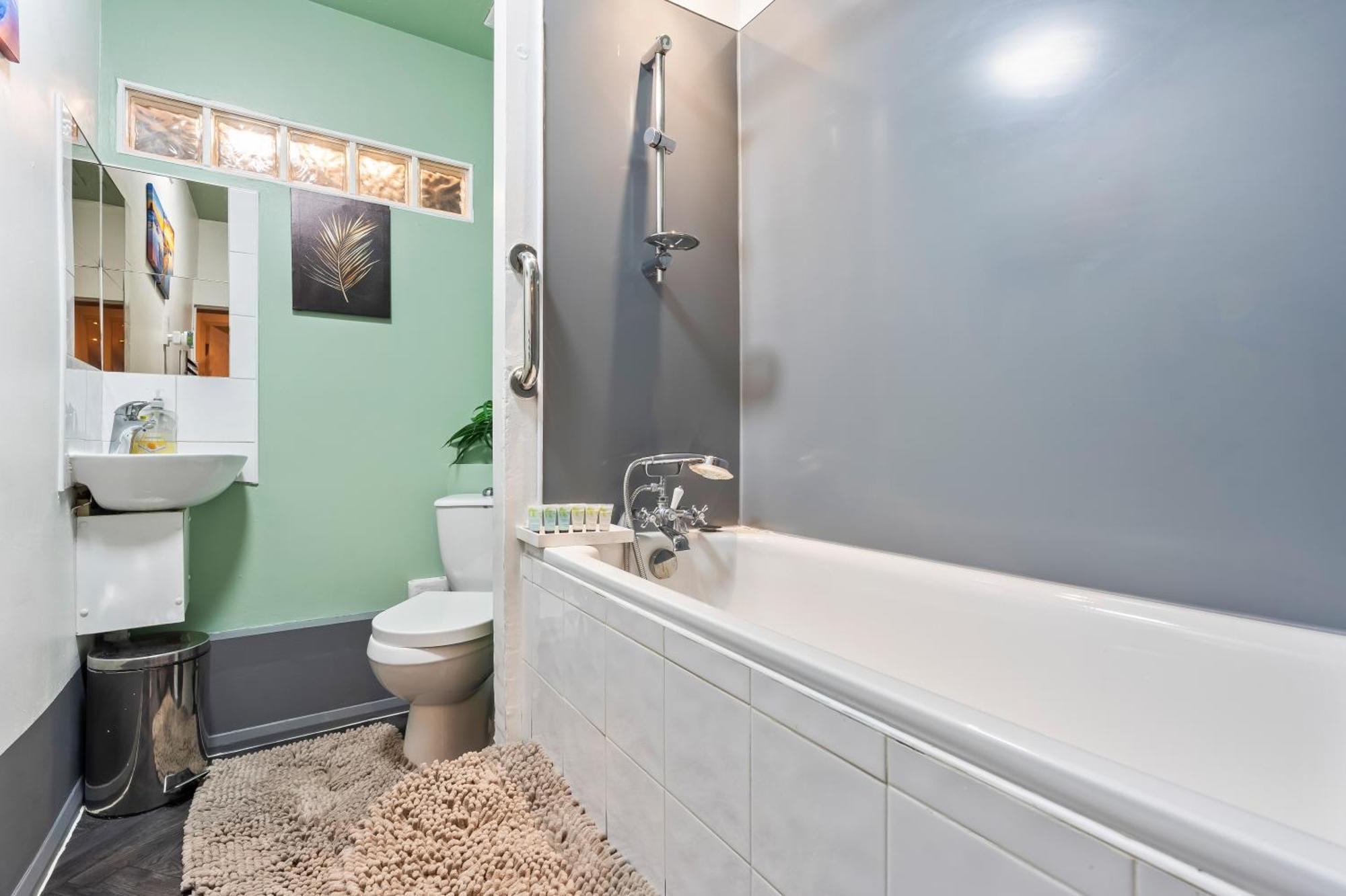 Impeccable 4-Bed House In Brixton London Villa Exteriör bild